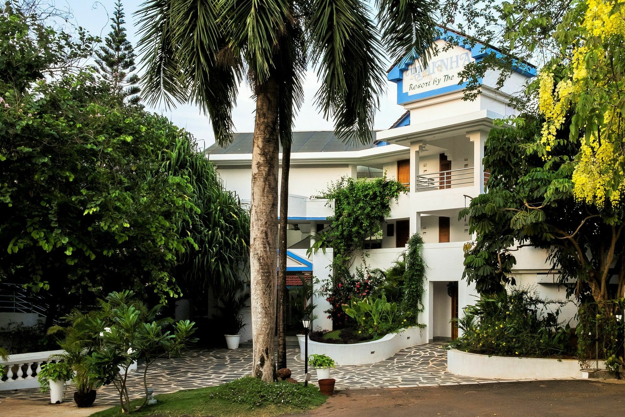 Готель Prainha Дона-Паула Екстер'єр фото